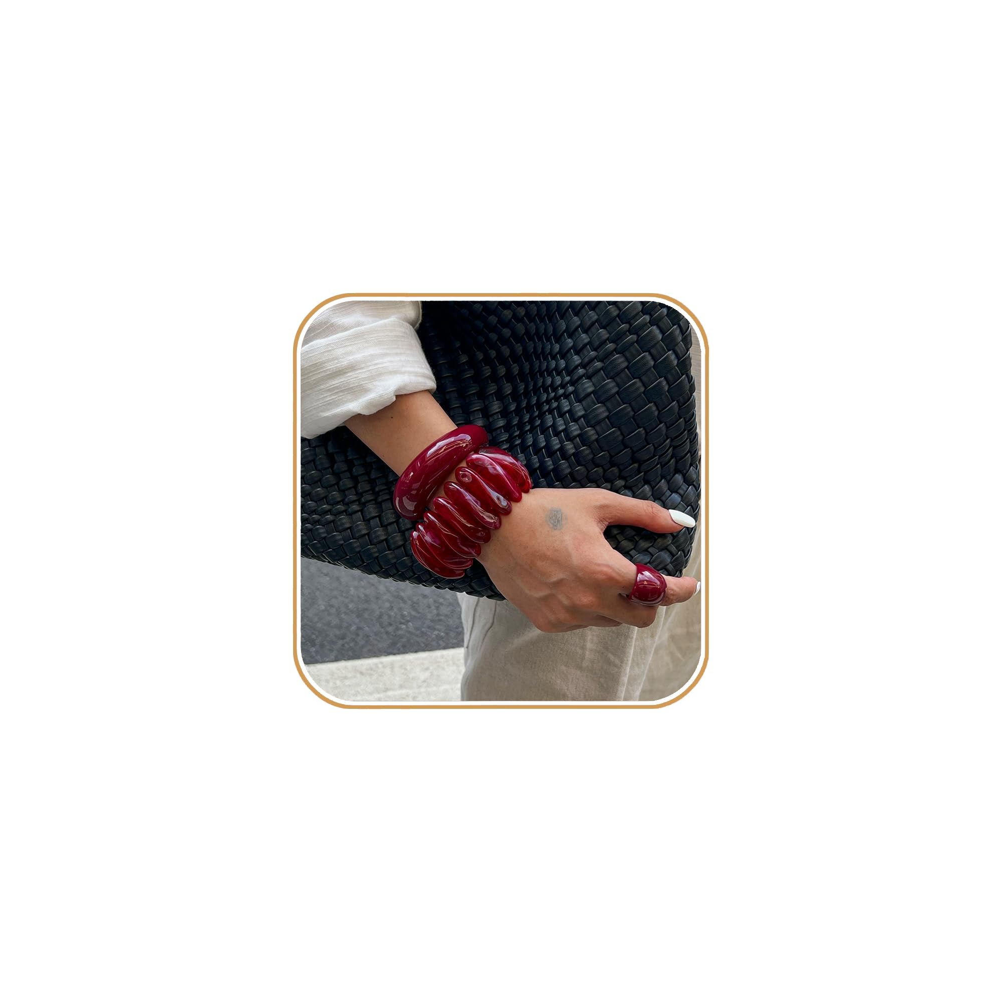 Choosing the Right Women’s Bangle Bracelet: A Guide to Making Informed Decisions